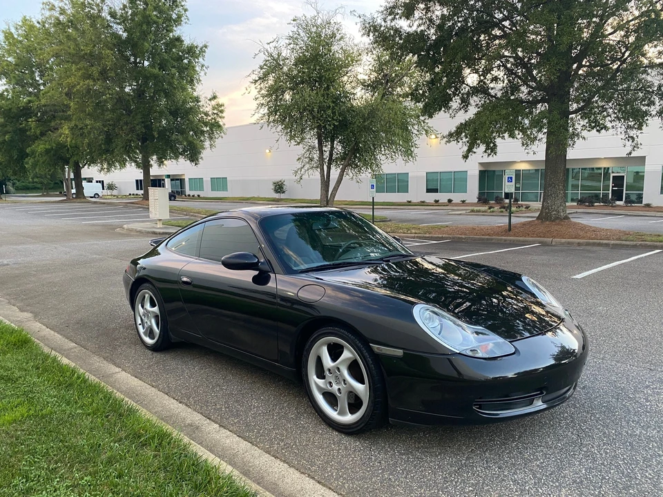 2001 Porsche 996 Carrera - Image 11 of 29