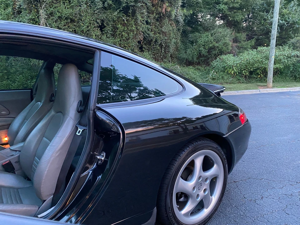2001 Porsche 996 Carrera - Image 6 of 29