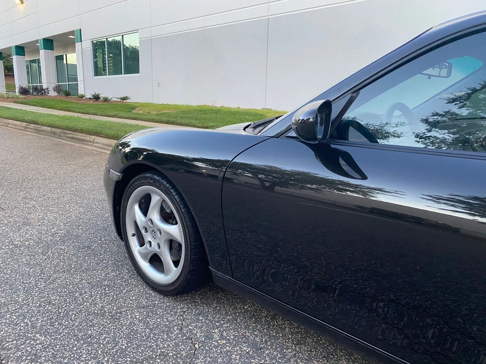 2001 Porsche 996 Carrera - Image 9 of 29