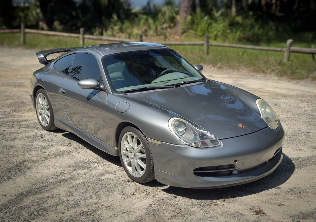 2001 Porsche 996 Carrera - Image 2 of 31