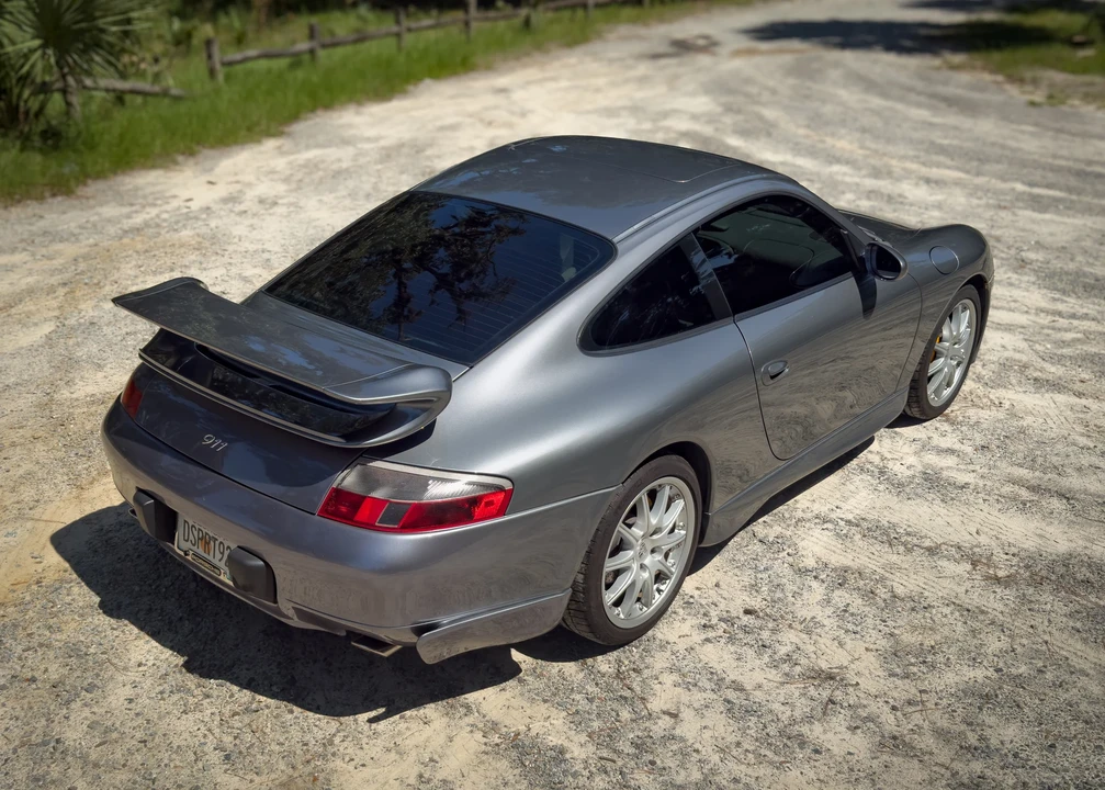 2001 Porsche 996 Carrera - Image 22 of 31