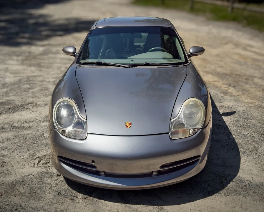 2001 Porsche 996 Carrera - Image 6 of 31