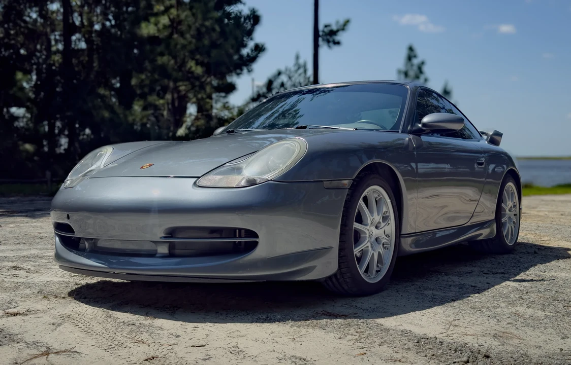 2001 Porsche 996 Carrera - Image 8 of 31
