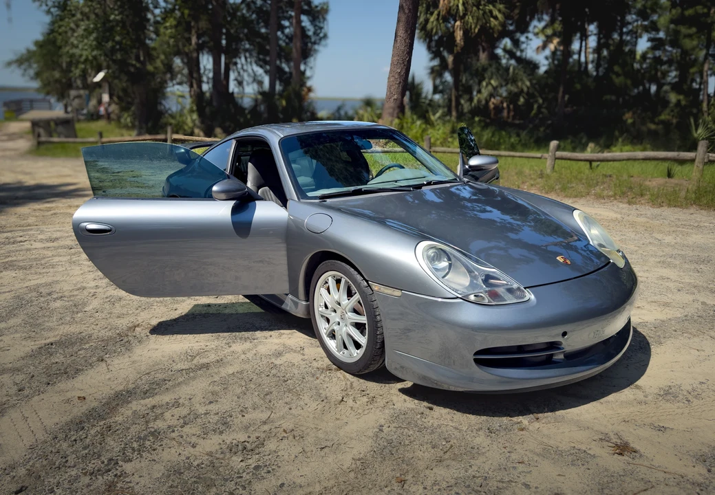 2001 Porsche 996 Carrera - Image 28 of 31