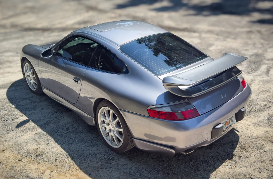 2001 Porsche 996 Carrera - Image 17 of 31