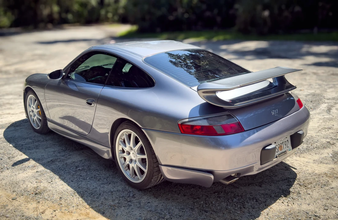 2001 Porsche 996 Carrera - Image 16 of 31