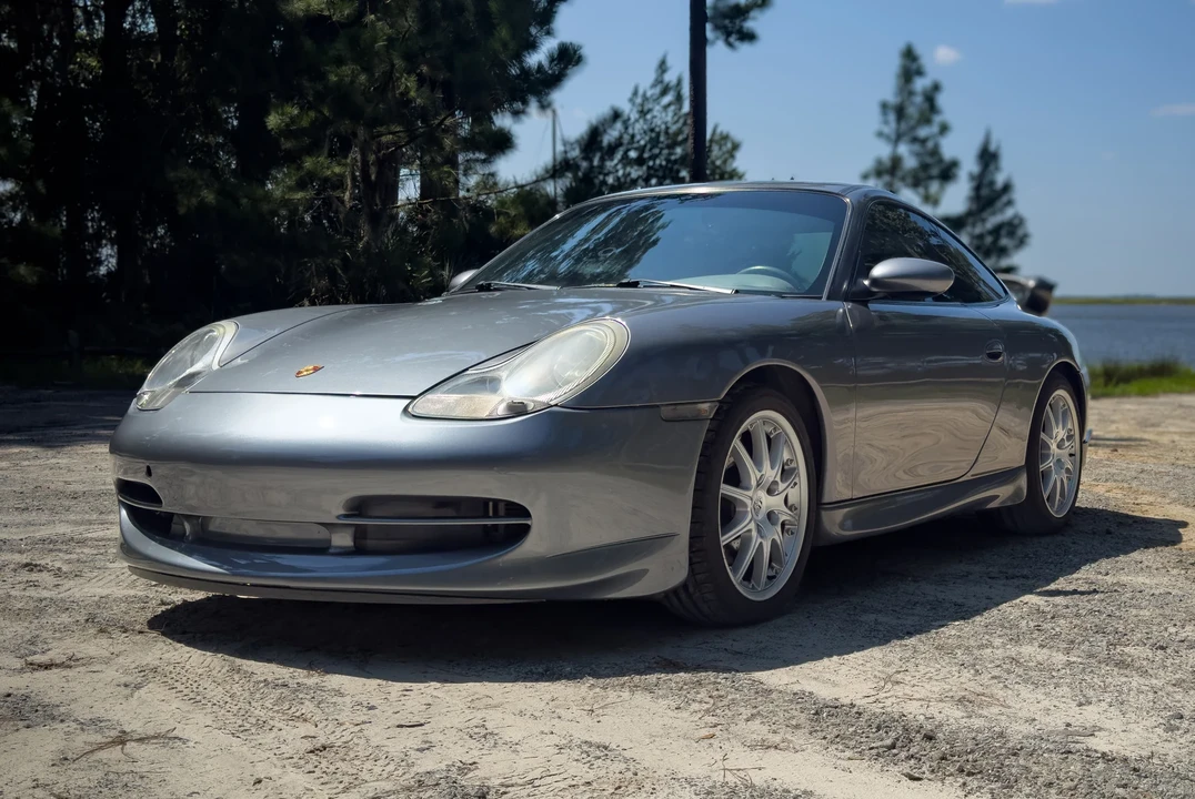 2001 Porsche 996 Carrera - Image 10 of 31