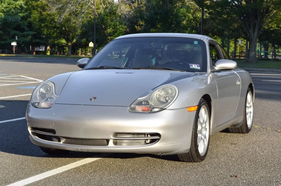 2001 Porsche 996 Carrera - Image 2 of 6