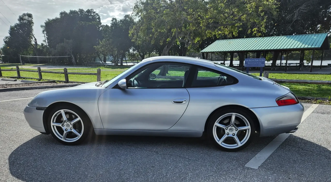 2001 Porsche 996 Carrera - Image 5 of 6