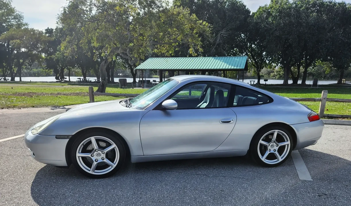 2001 Porsche 996 Carrera - Image 4 of 6