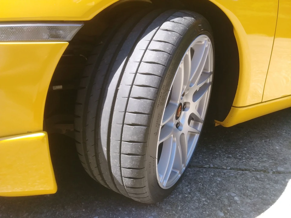 2001 Porsche 996 Carrera - Image 12 of 16