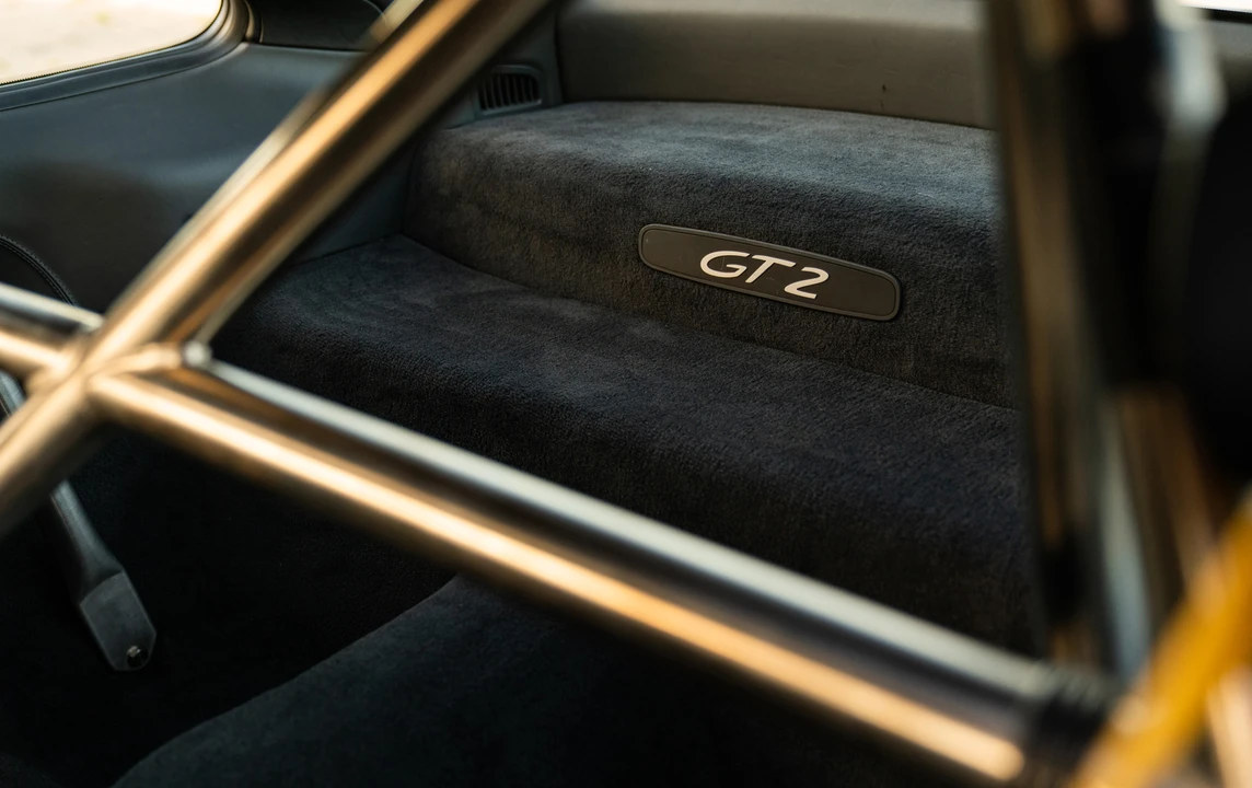 2001 Porsche 996 GT2 - Image 22 of 31