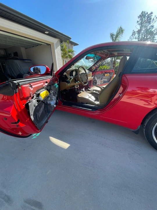 2001 Porsche 911 - Image 11 of 15