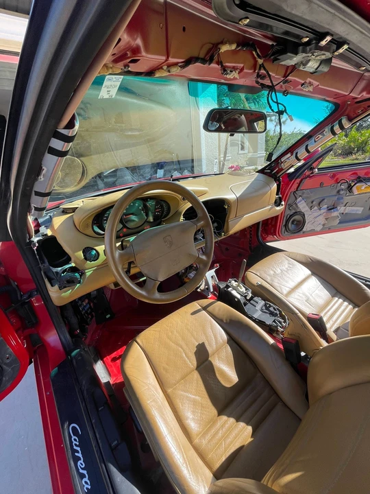 2001 Porsche 911 - Image 13 of 15