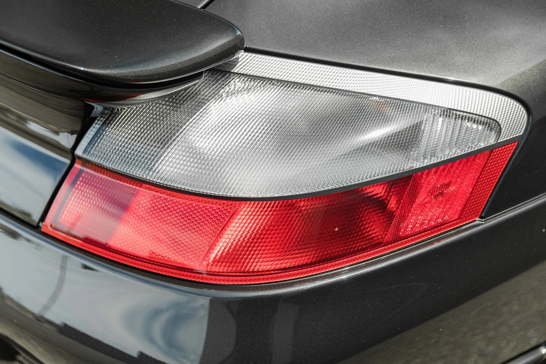 2001 Porsche 996 Turbo - Image 24 of 31