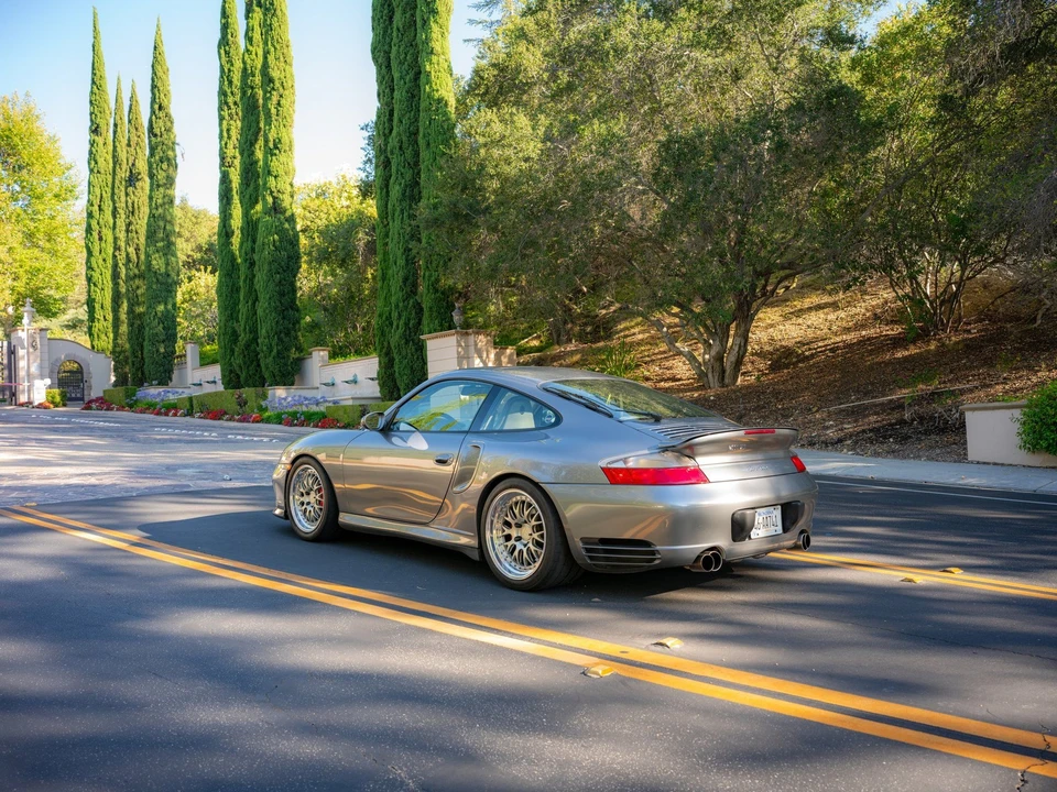 2001 Porsche 996 Turbo - Image 2 of 31