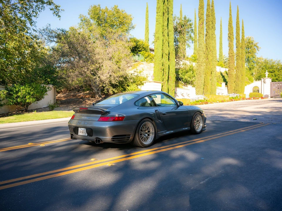 2001 Porsche 996 Turbo - Image 4 of 31