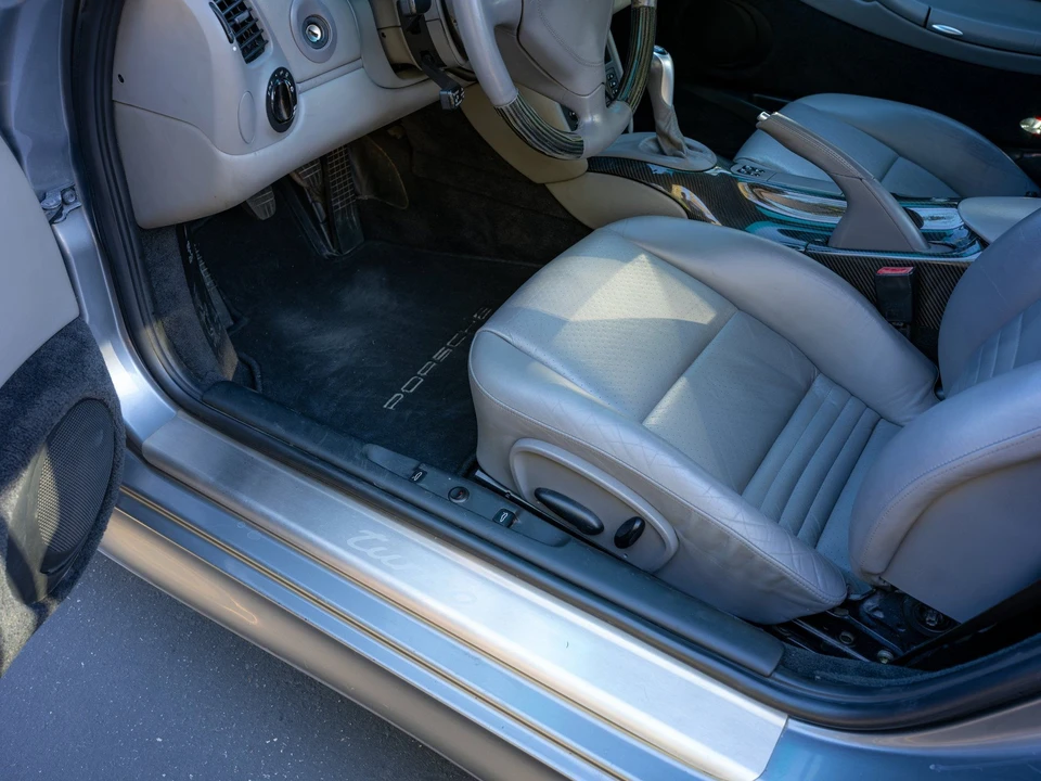 2001 Porsche 996 Turbo - Image 23 of 31