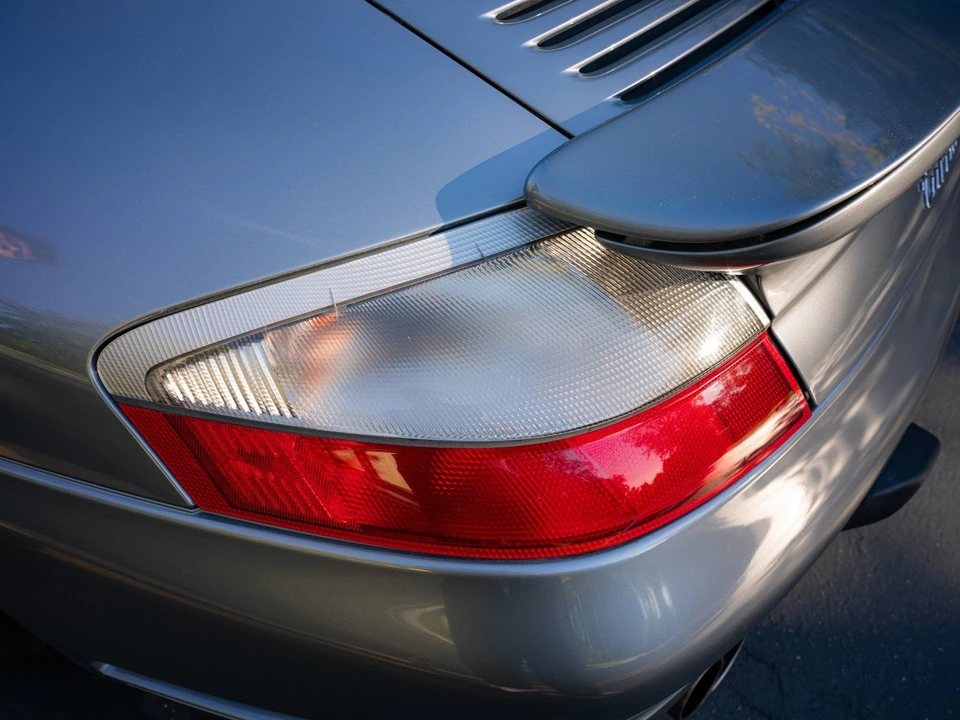 2001 Porsche 996 Turbo - Image 29 of 31