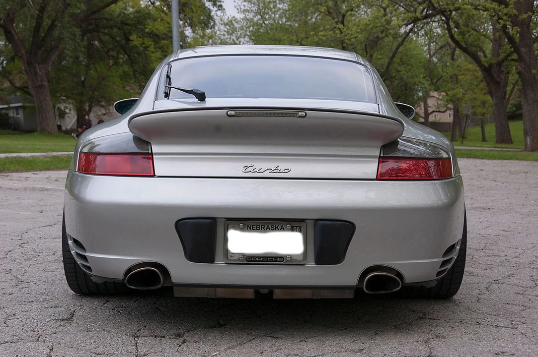2001 Porsche 996 Turbo - Image 8 of 22