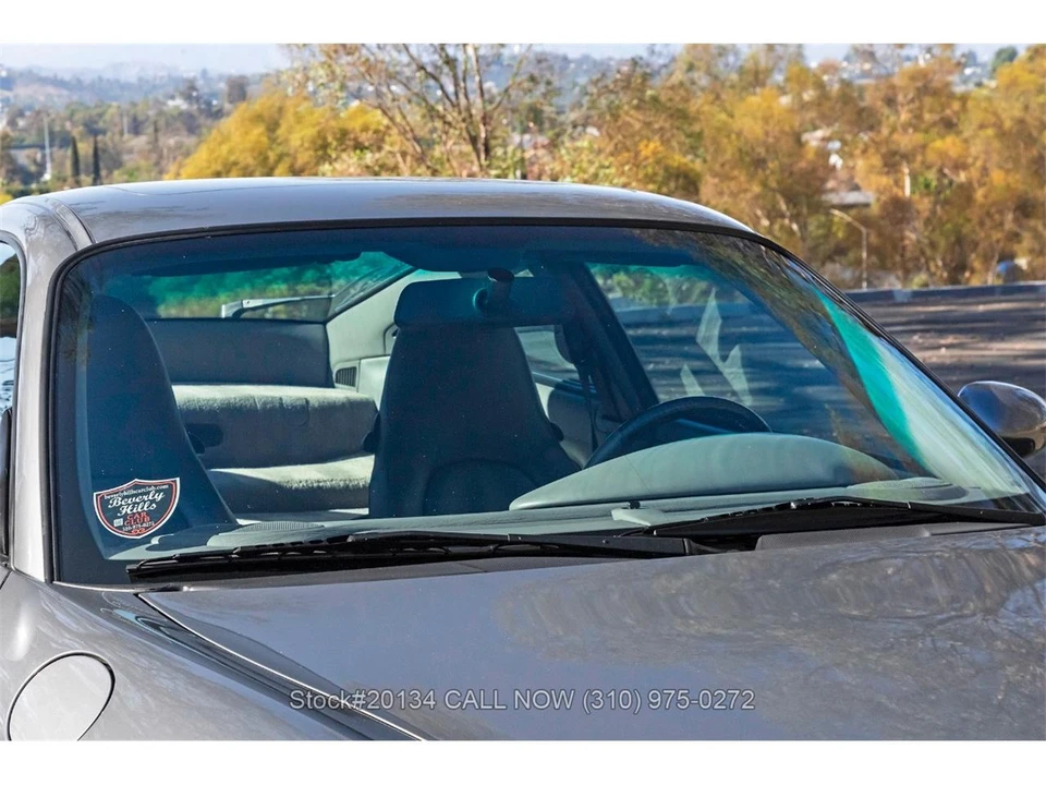 2001 Porsche 996 Carrera - Image 12 of 31