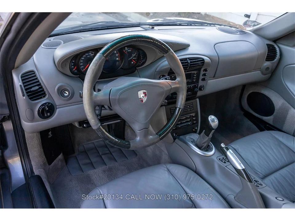 2001 Porsche 996 Carrera - Image 28 of 31