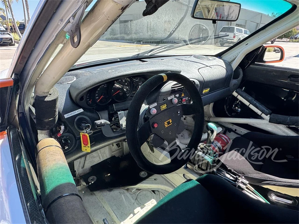 2001 Porsche 996 Carrera - Image 4 of 5