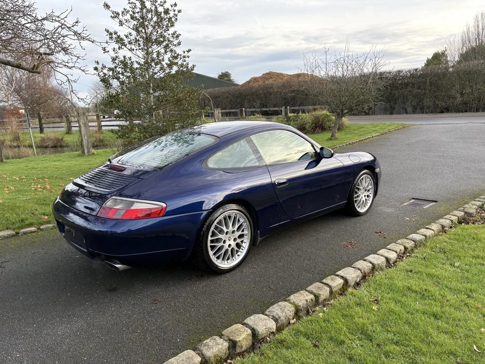 2001 Porsche 996 Carrera - Image 21 of 30