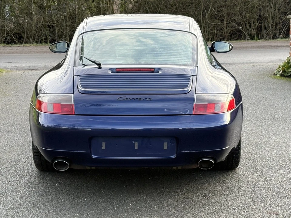 2001 Porsche 996 Carrera - Image 11 of 30
