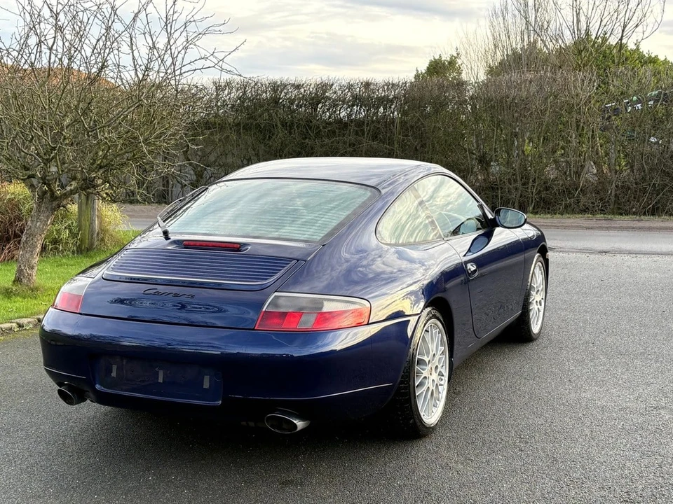 2001 Porsche 996 Carrera - Image 17 of 30