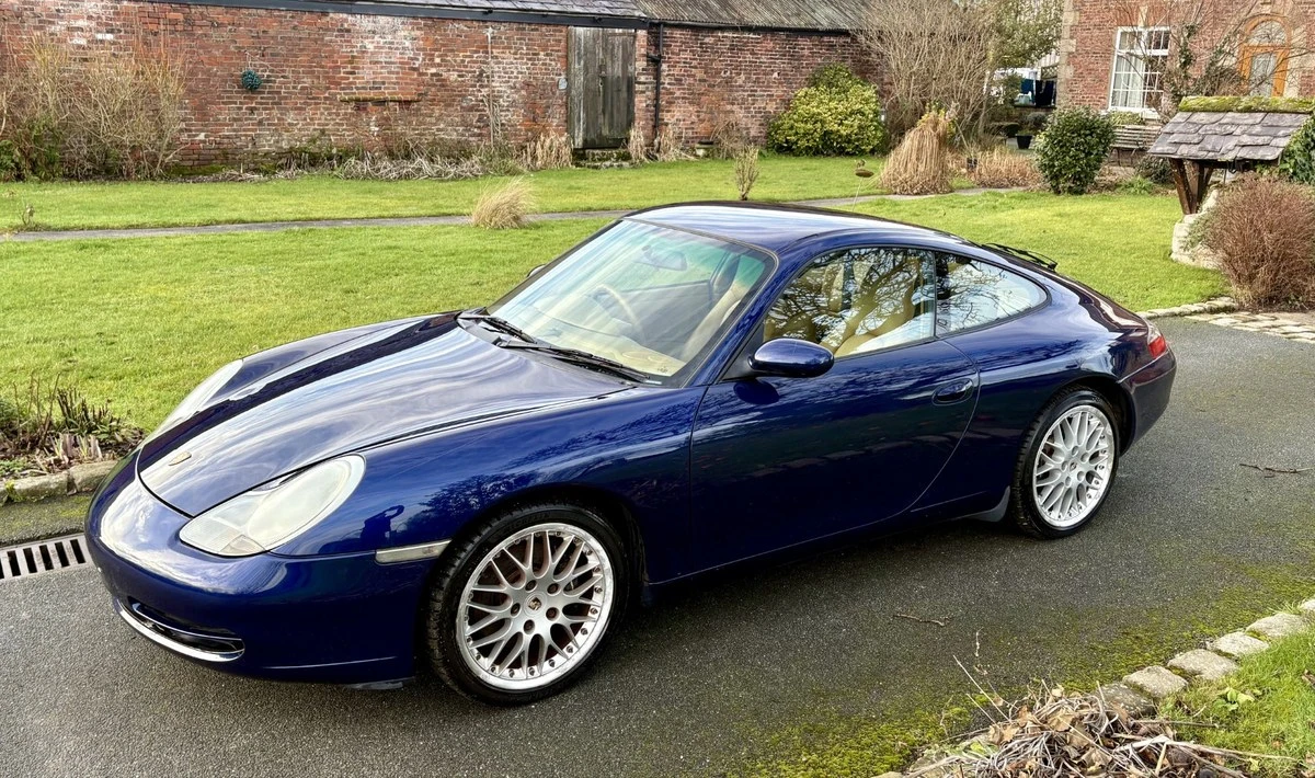 2001 Porsche 996 Carrera - Image 28 of 30