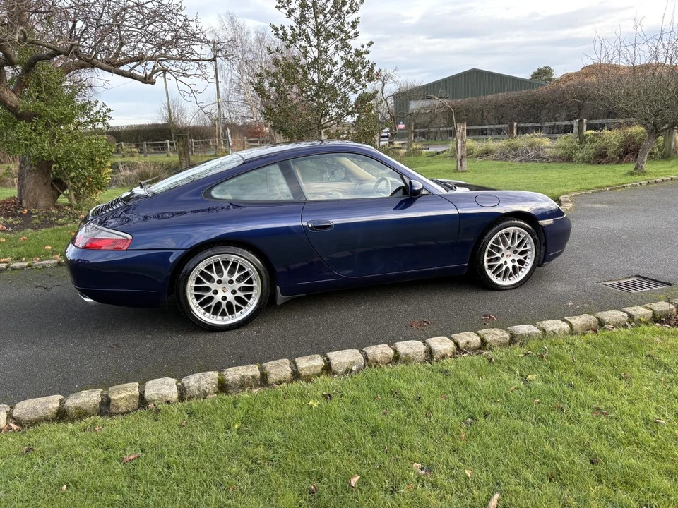 2001 Porsche 996 Carrera - Image 19 of 30
