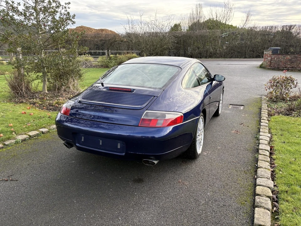 2001 Porsche 996 Carrera - Image 23 of 30