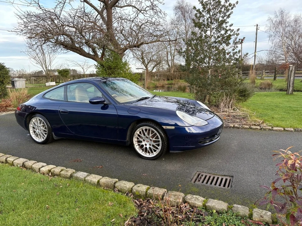 2001 Porsche 996 Carrera - Image 27 of 30