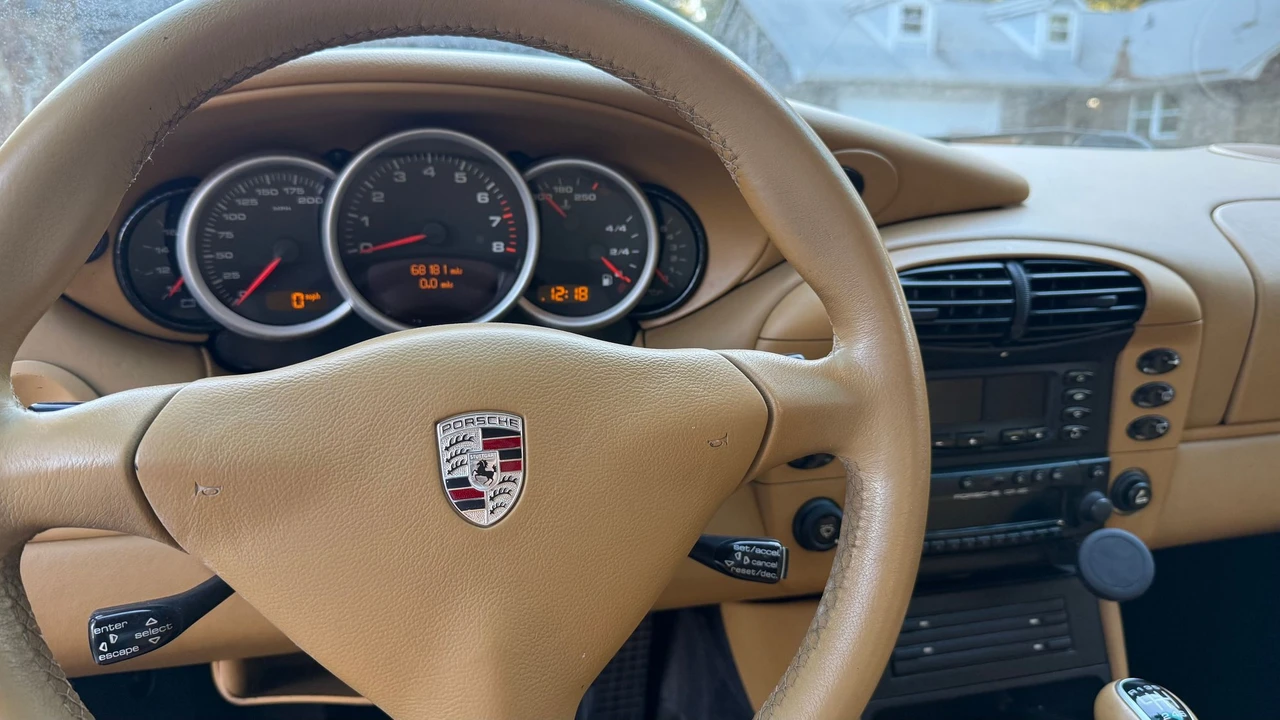 Porsche 996 Turbo - Image 29 of 31
