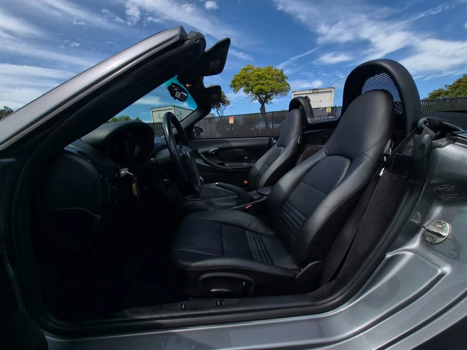 2001 Porsche 986 Boxster - Image 16 of 20