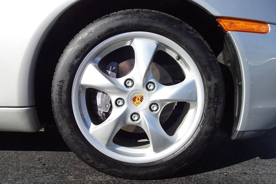 2001 Porsche 986 Boxster - Image 17 of 19