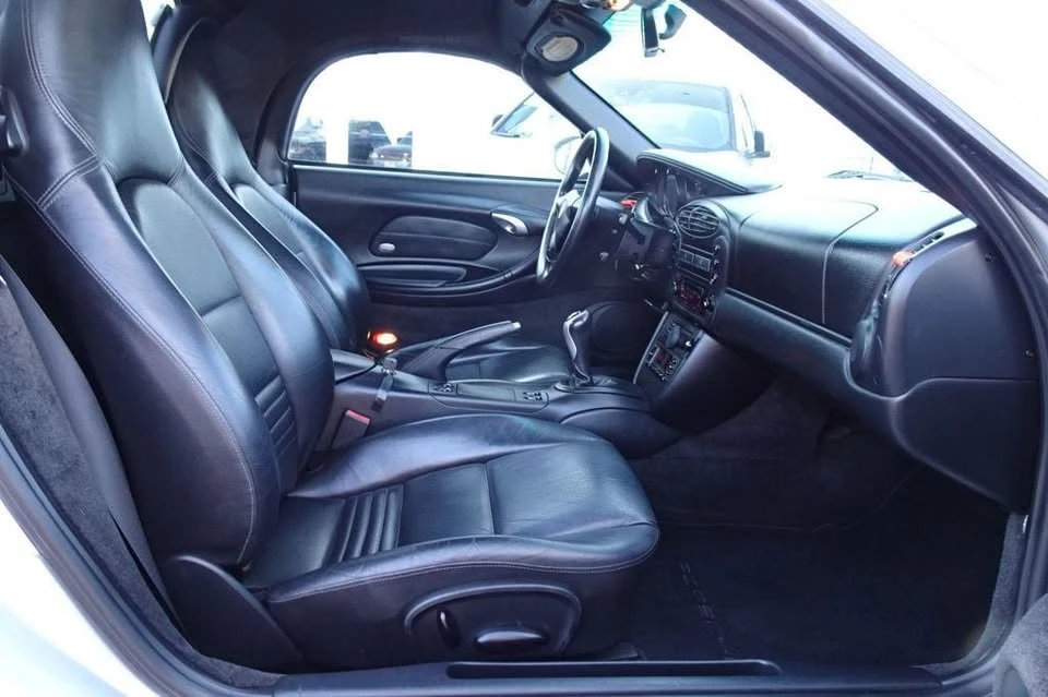 2001 Porsche 986 Boxster - Image 18 of 19