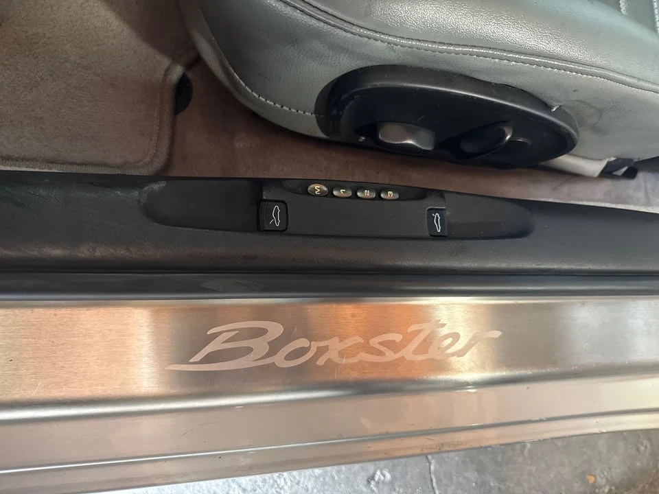 2001 Porsche 986 Boxster - Image 6 of 21