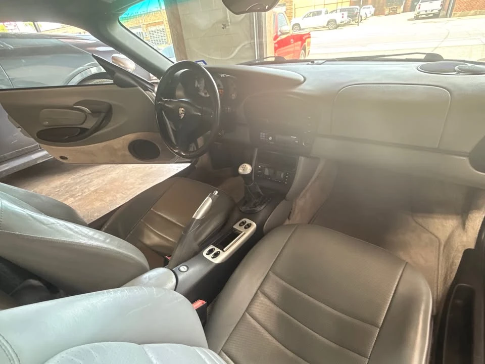 2001 Porsche 986 Boxster - Image 10 of 21