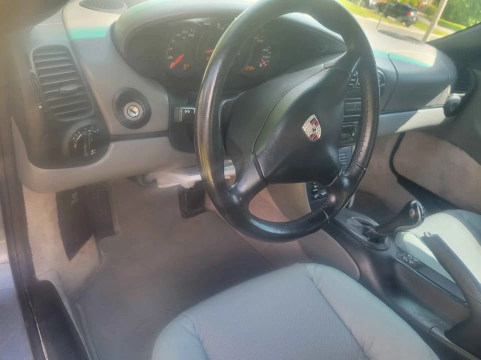 2001 Porsche 986 Boxster - Image 5 of 10
