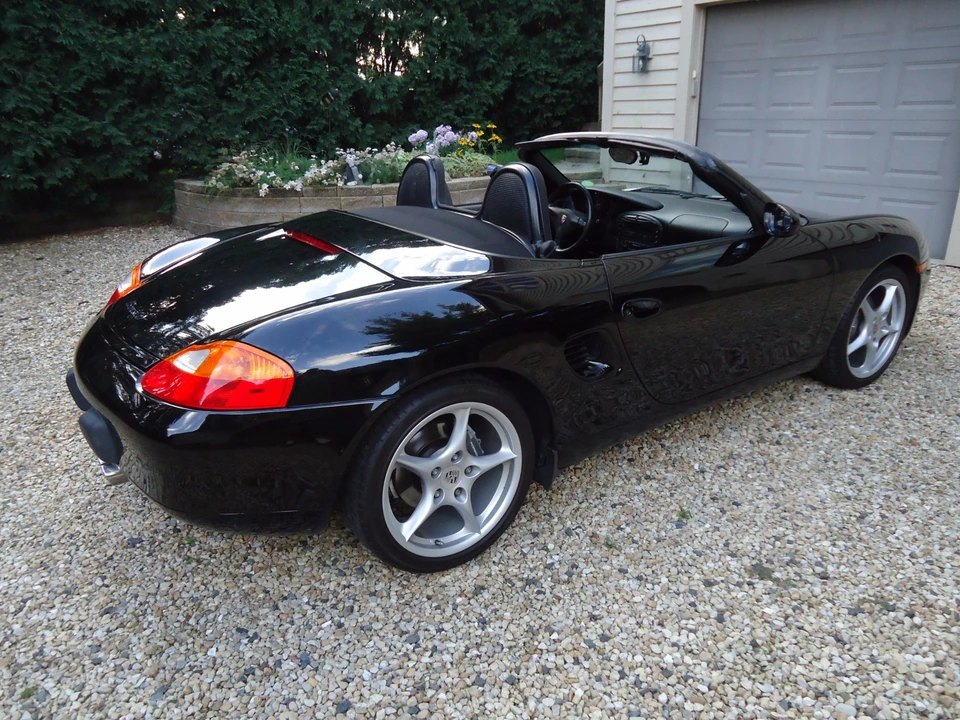 2001 Porsche 986 Boxster - Image 12 of 28