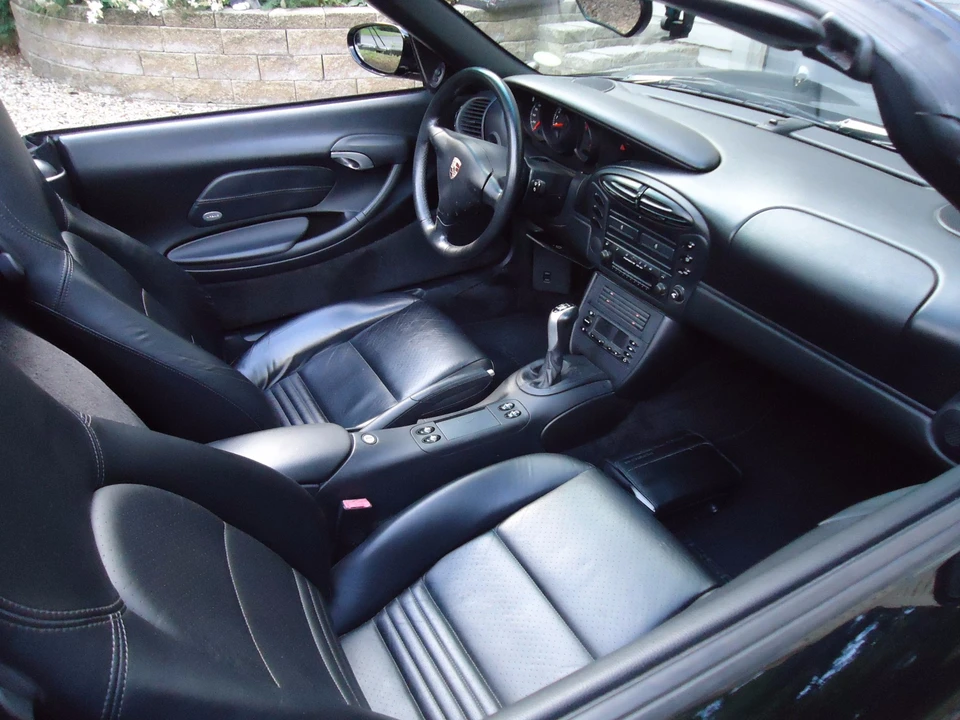 2001 Porsche 986 Boxster - Image 18 of 28