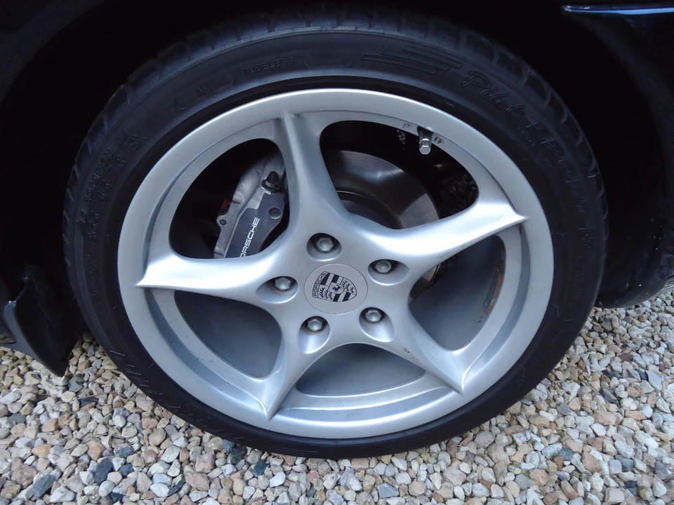 2001 Porsche 986 Boxster - Image 14 of 28