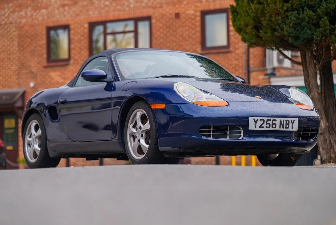 2001 Porsche 986 Boxster - Image 25 of 30