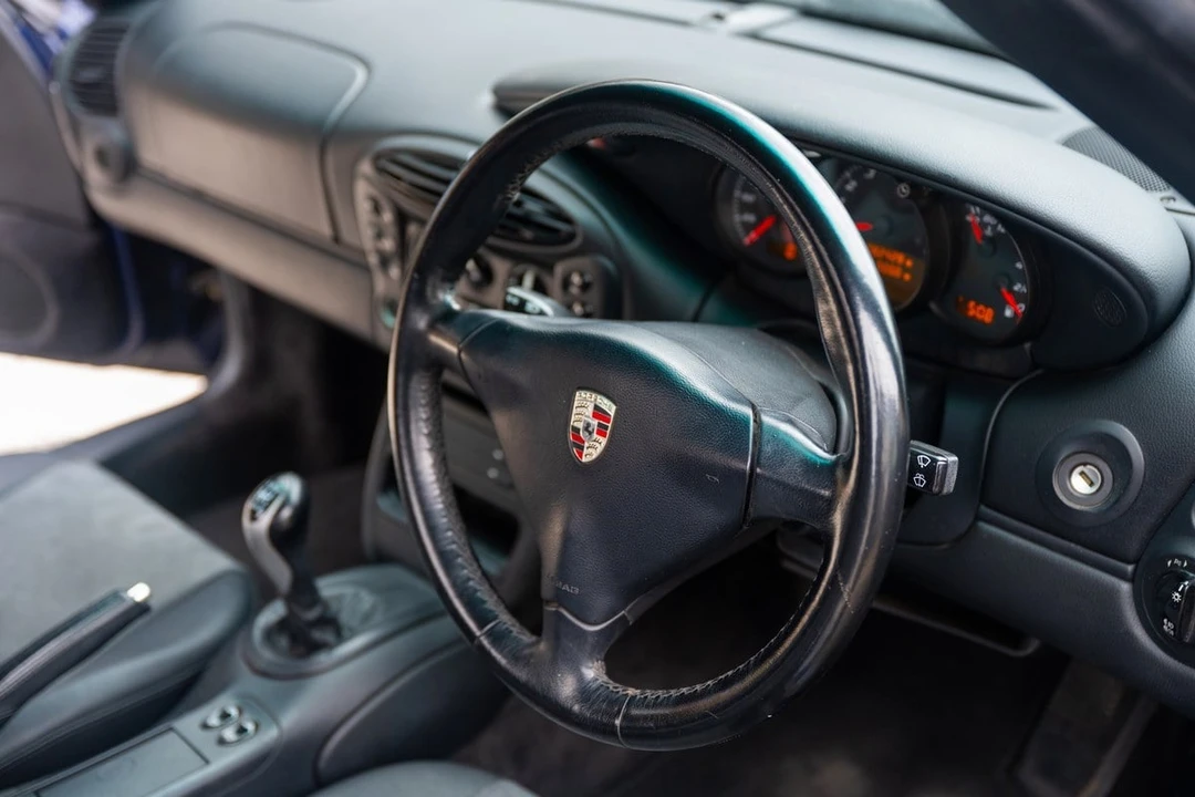 2001 Porsche 986 Boxster - Image 6 of 30