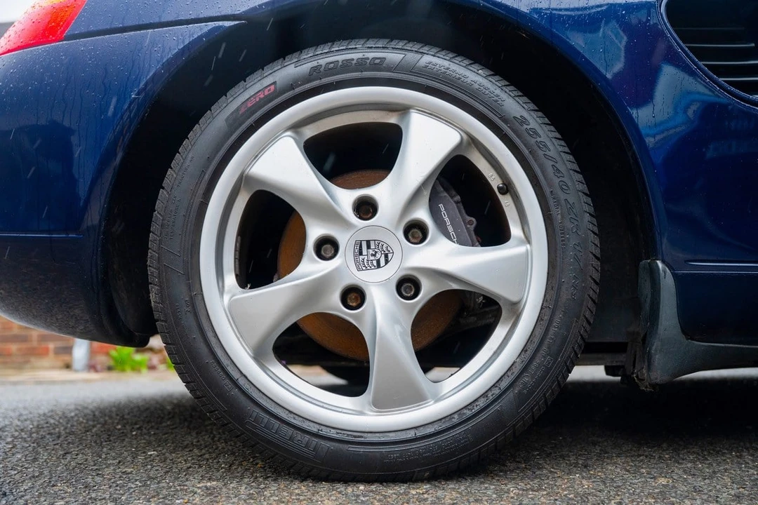 2001 Porsche 986 Boxster - Image 5 of 30