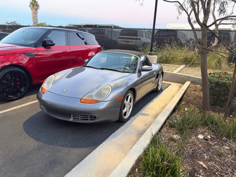 2001 Porsche 986 Boxster - Image 5 of 19