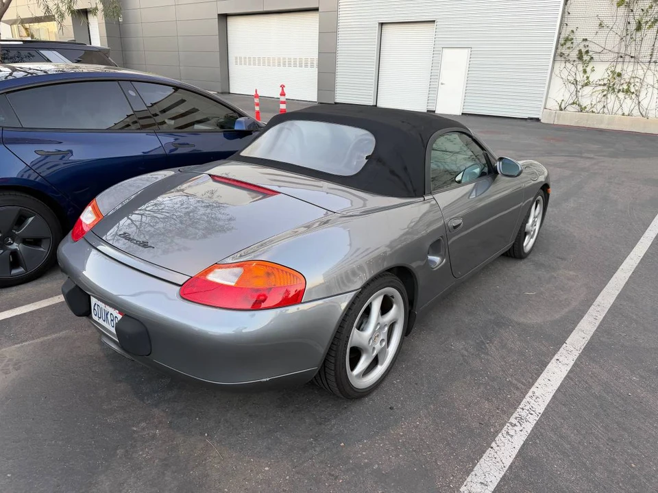 2001 Porsche 986 Boxster - Image 9 of 19