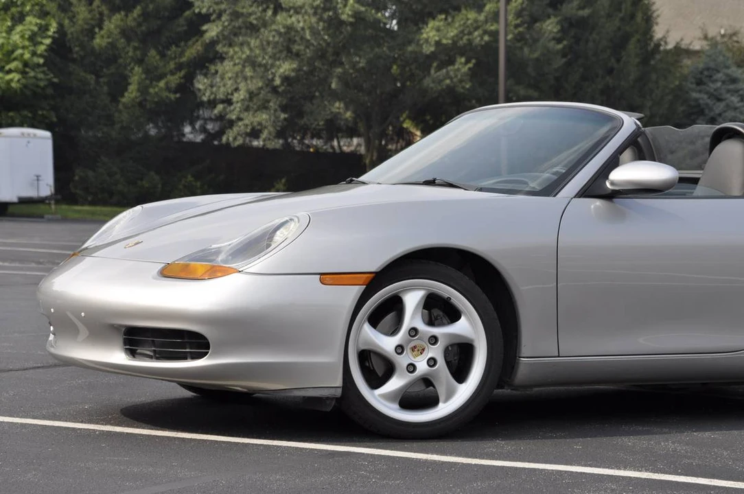 2001 Porsche 986 Boxster - Image 9 of 24